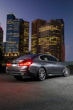 BMW 540i Sedan M Sport 2017 года (AU)
